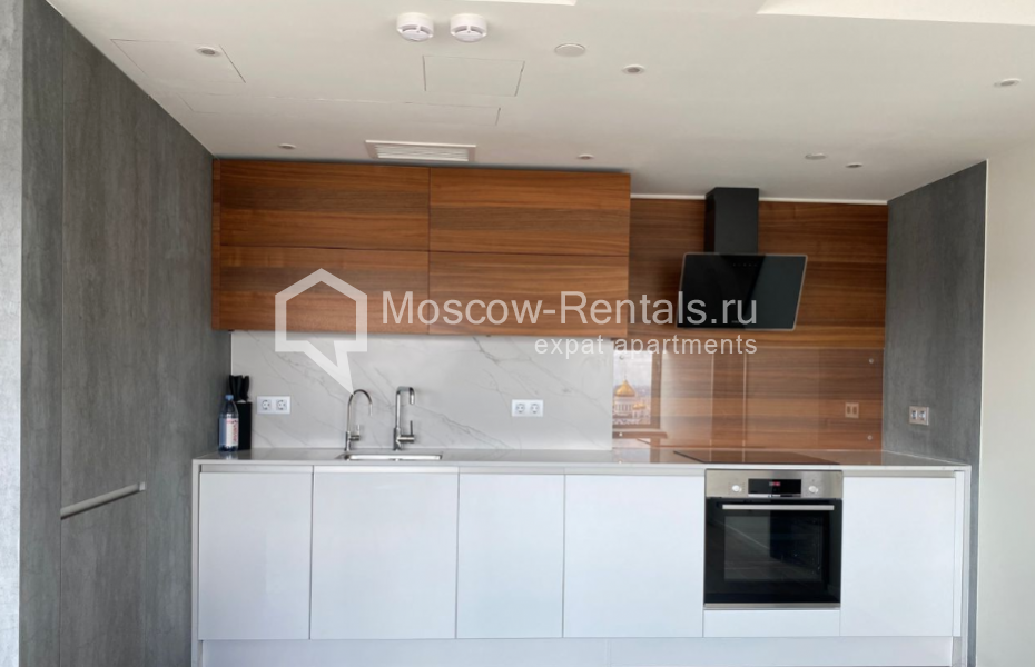 Photo #3 3-room (2 BR) apartment for <a href="http://moscow-rentals.ru/en/articles/long-term-rent" target="_blank">a long-term</a> rent
 in Russia, Moscow, New Arbat str, 15
