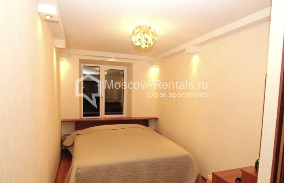 Photo #3 2-room (1 BR) apartment for <a href="http://moscow-rentals.ru/en/articles/long-term-rent" target="_blank">a long-term</a> rent
 in Russia, Moscow, Obolensky lane, 6