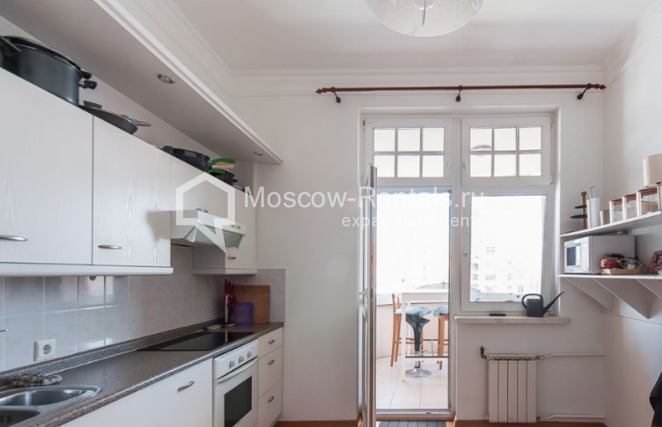 Photo #10 3-room (2 BR) apartment for <a href="http://moscow-rentals.ru/en/articles/long-term-rent" target="_blank">a long-term</a> rent
 in Russia, Moscow, Tverskoi blv, 16С5