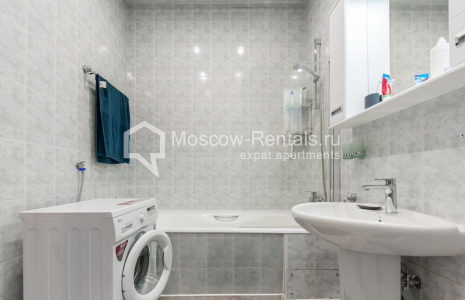 Photo #17 3-room (2 BR) apartment for <a href="http://moscow-rentals.ru/en/articles/long-term-rent" target="_blank">a long-term</a> rent
 in Russia, Moscow, Tverskoi blv, 16С5
