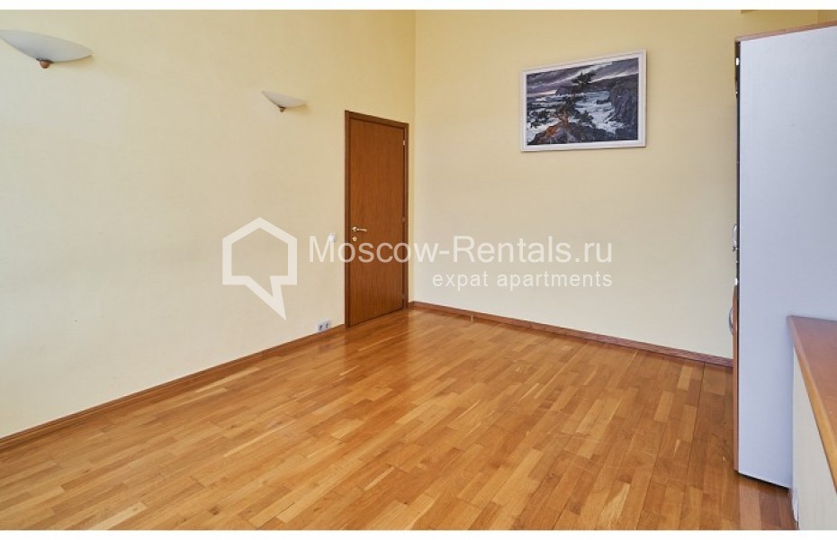 Photo #12 5-room (4 BR) apartment for <a href="http://moscow-rentals.ru/en/articles/long-term-rent" target="_blank">a long-term</a> rent
 in Russia, Moscow, Trubnaya str, 22/1