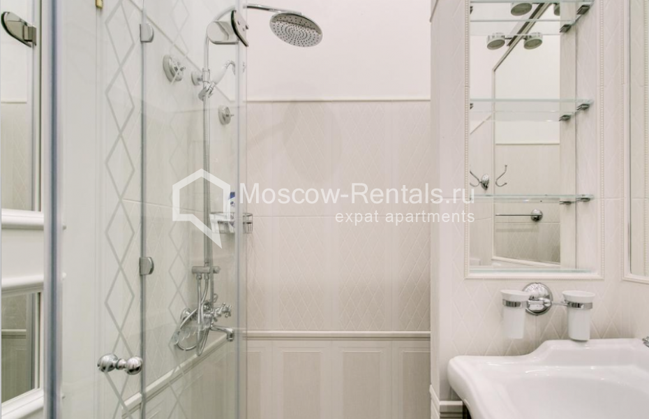 Photo #11 6-room (5 BR) apartment for <a href="http://moscow-rentals.ru/en/articles/long-term-rent" target="_blank">a long-term</a> rent
 in Russia, Moscow, Likhov lane, 8