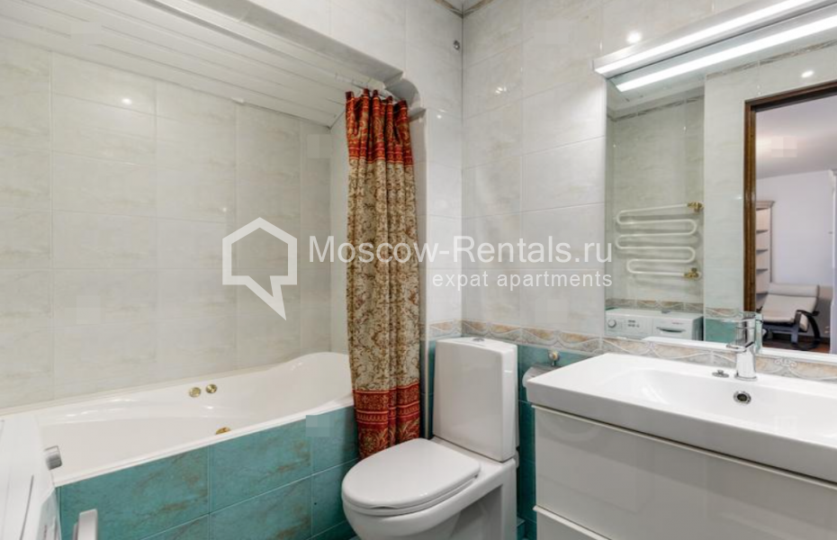 Photo #17 5-room (4 BR) apartment for <a href="http://moscow-rentals.ru/en/articles/long-term-rent" target="_blank">a long-term</a> rent
 in Russia, Moscow, Tverskaya str, 15