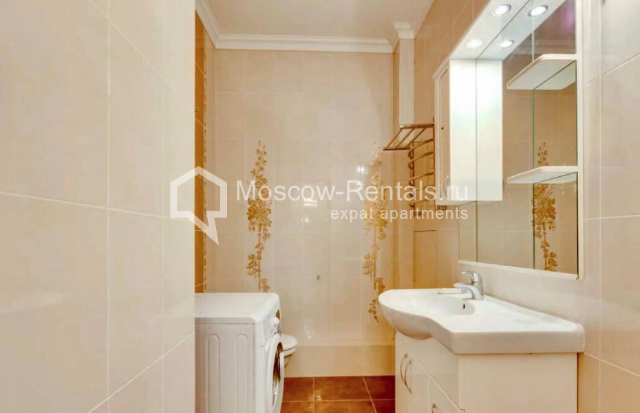 Photo #10 5-room (4 BR) apartment for <a href="http://moscow-rentals.ru/en/articles/long-term-rent" target="_blank">a long-term</a> rent
 in Russia, Moscow, B. Dmitrovka str, 16к1