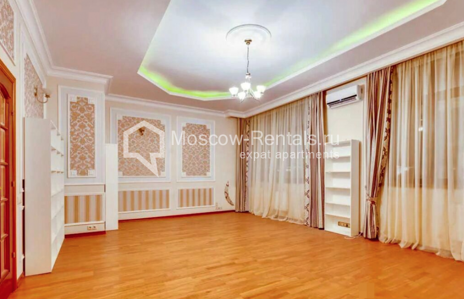 Photo #12 5-room (4 BR) apartment for <a href="http://moscow-rentals.ru/en/articles/long-term-rent" target="_blank">a long-term</a> rent
 in Russia, Moscow, B. Dmitrovka str, 16к1