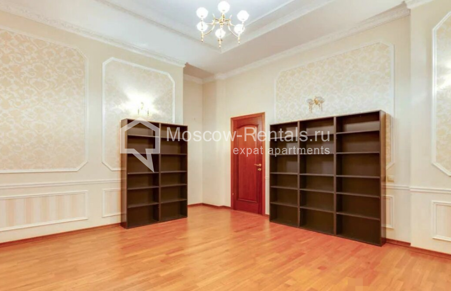 Photo #15 5-room (4 BR) apartment for <a href="http://moscow-rentals.ru/en/articles/long-term-rent" target="_blank">a long-term</a> rent
 in Russia, Moscow, B. Dmitrovka str, 16к1