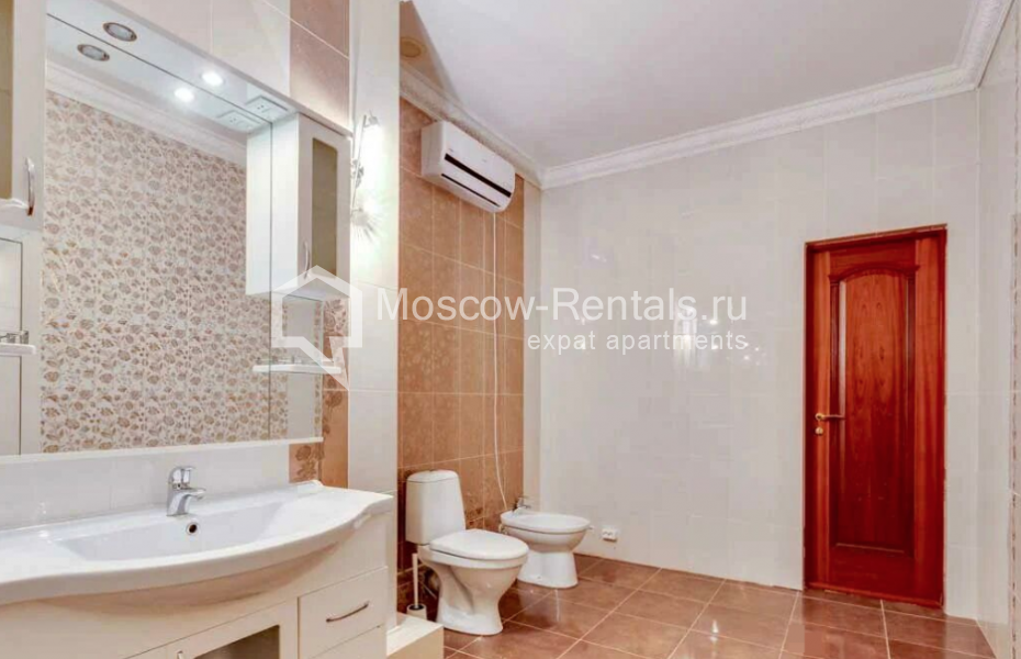 Photo #29 5-room (4 BR) apartment for <a href="http://moscow-rentals.ru/en/articles/long-term-rent" target="_blank">a long-term</a> rent
 in Russia, Moscow, B. Dmitrovka str, 16к1