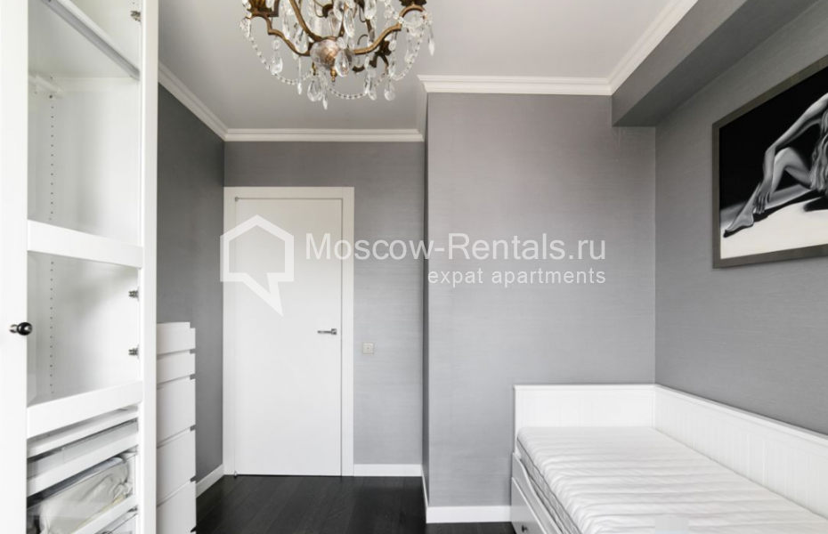 Photo #9 3-room (2 BR) apartment for <a href="http://moscow-rentals.ru/en/articles/long-term-rent" target="_blank">a long-term</a> rent
 in Russia, Moscow, New Arbat str, 22
