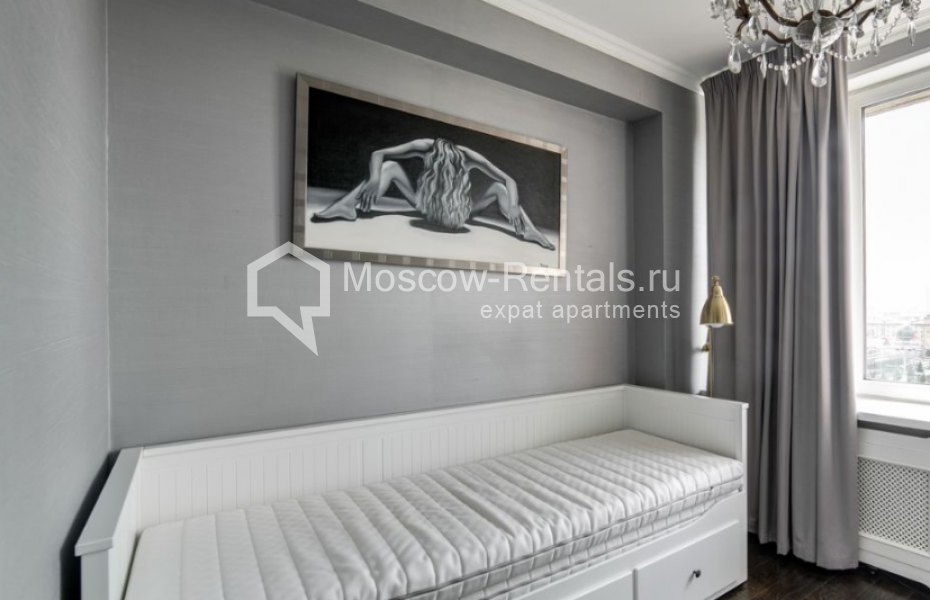 Photo #10 3-room (2 BR) apartment for <a href="http://moscow-rentals.ru/en/articles/long-term-rent" target="_blank">a long-term</a> rent
 in Russia, Moscow, New Arbat str, 22