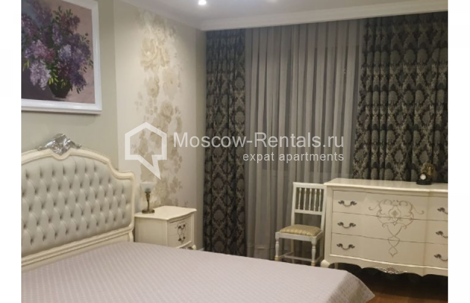 Photo #8 3-room (2 BR) apartment for <a href="http://moscow-rentals.ru/en/articles/long-term-rent" target="_blank">a long-term</a> rent
 in Russia, Moscow, Presnenskyi val str, 14k3