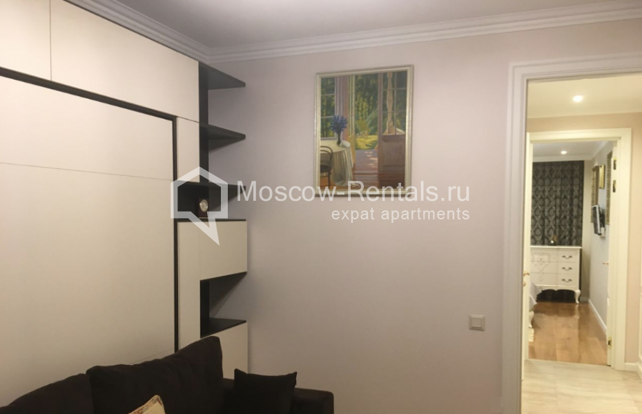 Photo #3 3-room (2 BR) apartment for <a href="http://moscow-rentals.ru/en/articles/long-term-rent" target="_blank">a long-term</a> rent
 in Russia, Moscow, Presnenskyi val str, 14k3