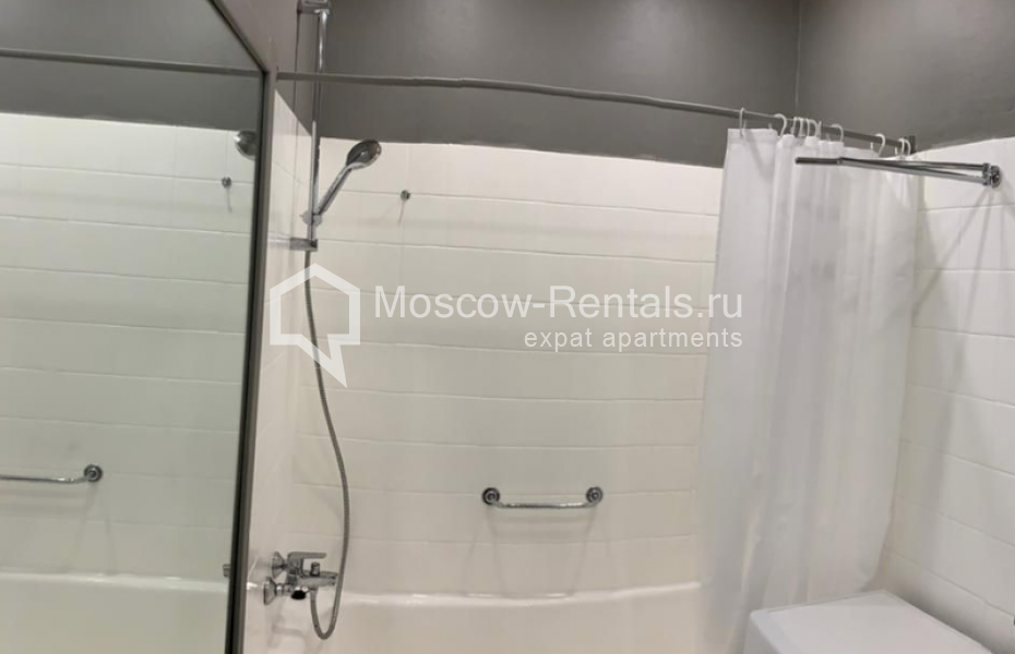 Photo #8 3-room (2 BR) apartment for <a href="http://moscow-rentals.ru/en/articles/long-term-rent" target="_blank">a long-term</a> rent
 in Russia, Moscow, Staropimenovskyi lane, 12/6