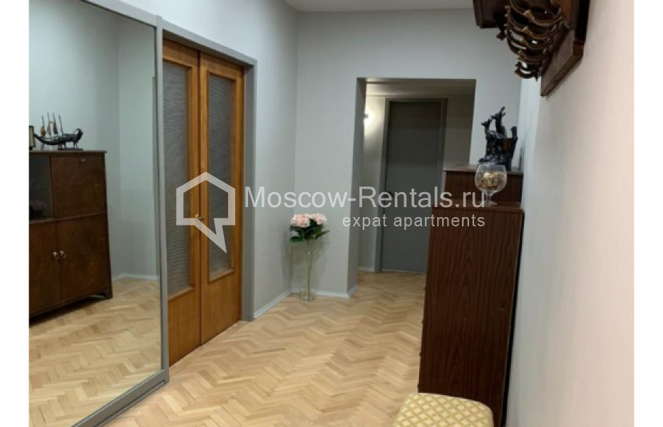 Photo #9 3-room (2 BR) apartment for <a href="http://moscow-rentals.ru/en/articles/long-term-rent" target="_blank">a long-term</a> rent
 in Russia, Moscow, Staropimenovskyi lane, 12/6