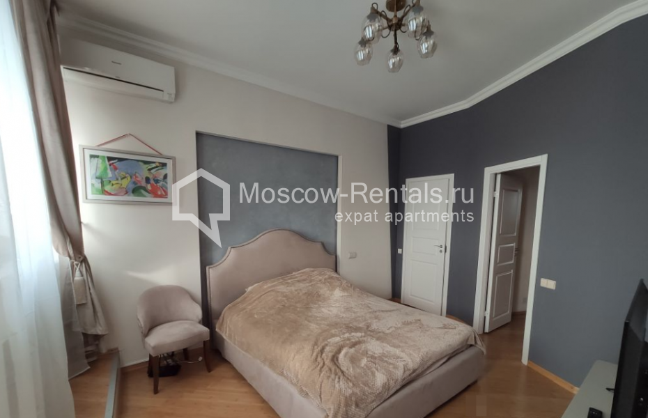 Photo #5 2-room (1 BR) apartment for <a href="http://moscow-rentals.ru/en/articles/long-term-rent" target="_blank">a long-term</a> rent
 in Russia, Moscow, Maroseika str, 10/1