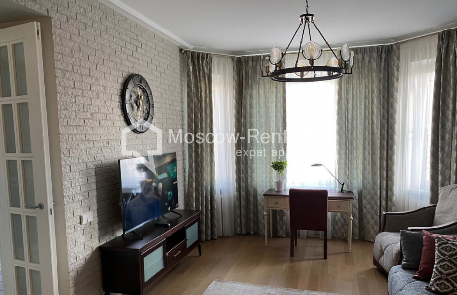 Photo #1 2-room (1 BR) apartment for <a href="http://moscow-rentals.ru/en/articles/long-term-rent" target="_blank">a long-term</a> rent
 in Russia, Moscow, Seleznevskaya str, 21с1/1