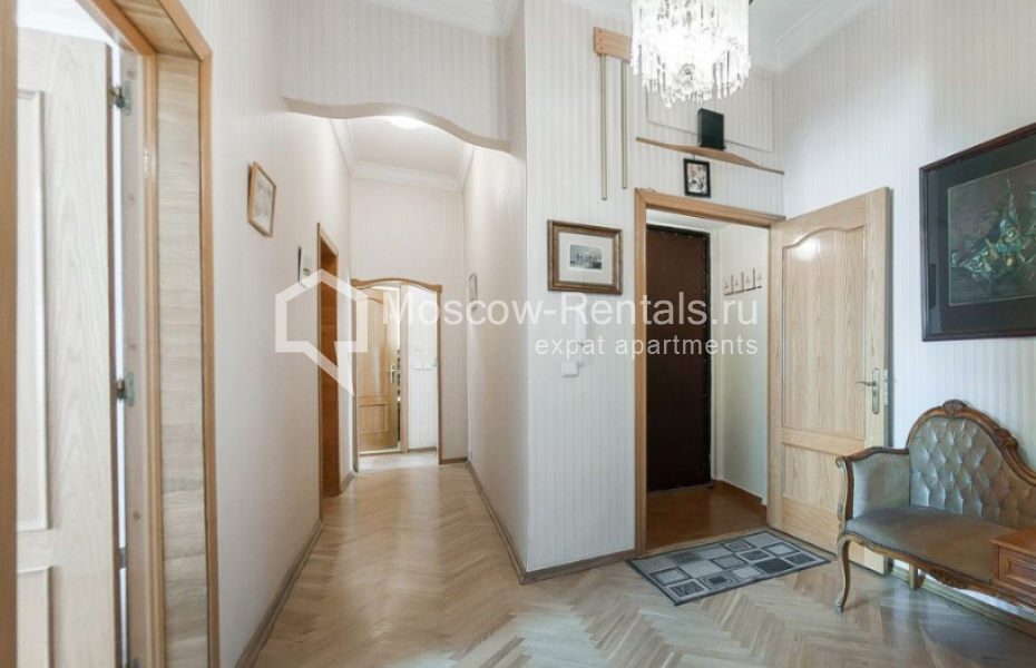 Photo #5 3-room (2 BR) apartment for <a href="http://moscow-rentals.ru/en/articles/long-term-rent" target="_blank">a long-term</a> rent
 in Russia, Moscow, Gazetnyi lane, 13