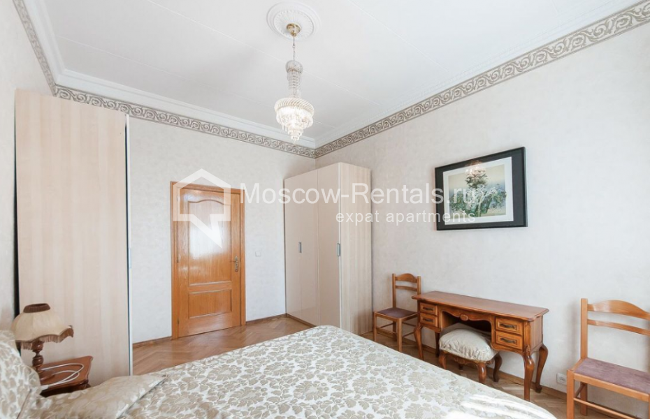 Photo #11 3-room (2 BR) apartment for <a href="http://moscow-rentals.ru/en/articles/long-term-rent" target="_blank">a long-term</a> rent
 in Russia, Moscow, Gazetnyi lane, 13