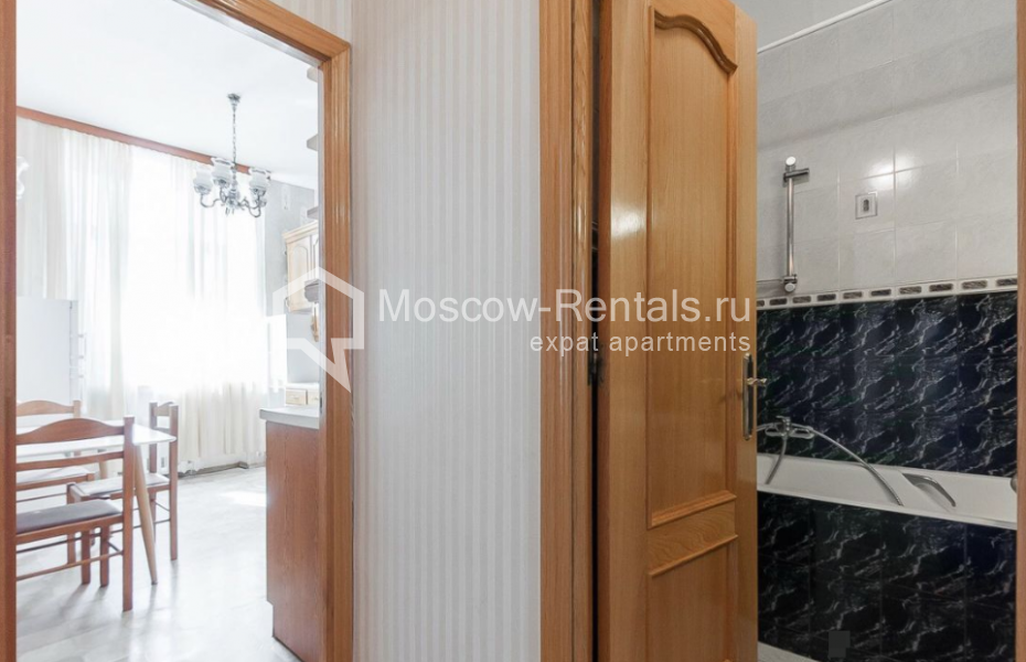 Photo #14 3-room (2 BR) apartment for <a href="http://moscow-rentals.ru/en/articles/long-term-rent" target="_blank">a long-term</a> rent
 in Russia, Moscow, Gazetnyi lane, 13