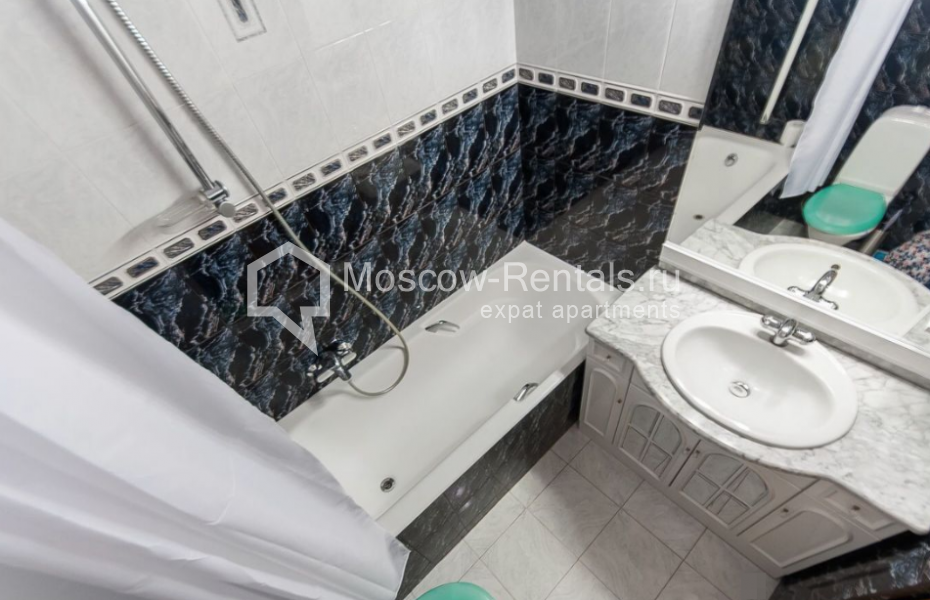 Photo #15 3-room (2 BR) apartment for <a href="http://moscow-rentals.ru/en/articles/long-term-rent" target="_blank">a long-term</a> rent
 in Russia, Moscow, Gazetnyi lane, 13