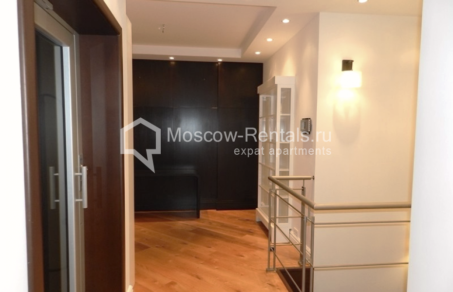 Photo #10 5-room (4 BR) apartment for <a href="http://moscow-rentals.ru/en/articles/long-term-rent" target="_blank">a long-term</a> rent
 in Russia, Moscow, Kutuzova str, 11 bld 2