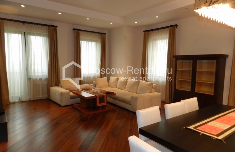 Photo #1 5-room (4 BR) apartment for <a href="http://moscow-rentals.ru/en/articles/long-term-rent" target="_blank">a long-term</a> rent
 in Russia, Moscow, Kutuzova str, 11 bld 2