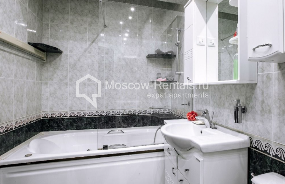Photo #12 3-room (2 BR) apartment for <a href="http://moscow-rentals.ru/en/articles/long-term-rent" target="_blank">a long-term</a> rent
 in Russia, Moscow, 1st Miusskaya str, 2С1