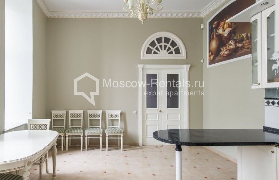 Photo #7 5-room (4 BR) apartment for <a href="http://moscow-rentals.ru/en/articles/long-term-rent" target="_blank">a long-term</a> rent
 in Russia, Moscow, Petrovka str, 17С1