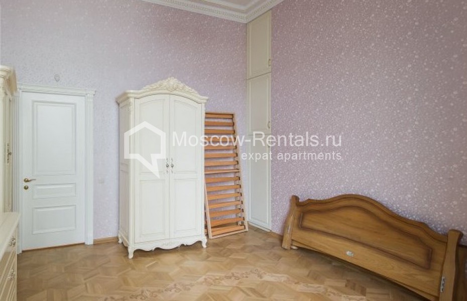 Photo #14 5-room (4 BR) apartment for <a href="http://moscow-rentals.ru/en/articles/long-term-rent" target="_blank">a long-term</a> rent
 in Russia, Moscow, Petrovka str, 17С1