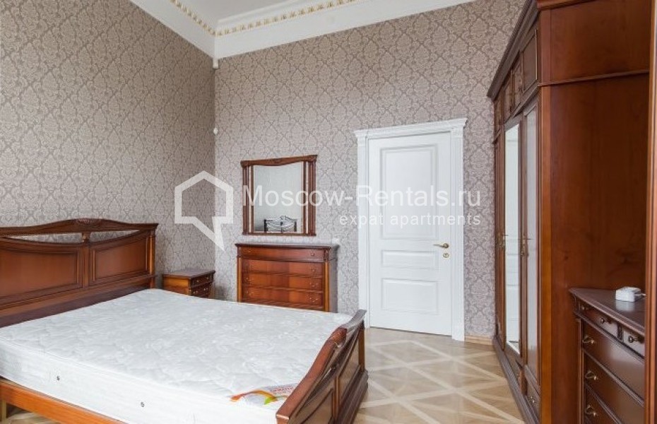 Photo #9 5-room (4 BR) apartment for <a href="http://moscow-rentals.ru/en/articles/long-term-rent" target="_blank">a long-term</a> rent
 in Russia, Moscow, Petrovka str, 17С1