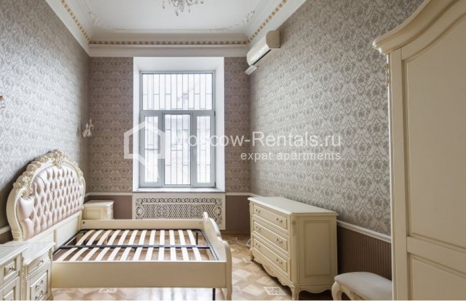 Photo #12 5-room (4 BR) apartment for <a href="http://moscow-rentals.ru/en/articles/long-term-rent" target="_blank">a long-term</a> rent
 in Russia, Moscow, Petrovka str, 17С1