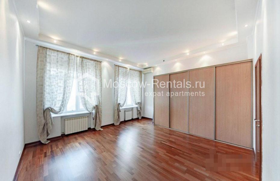 Photo #11 5-room (4 BR) apartment for <a href="http://moscow-rentals.ru/en/articles/long-term-rent" target="_blank">a long-term</a> rent
 in Russia, Moscow, M. Molchanovka str, 8С2