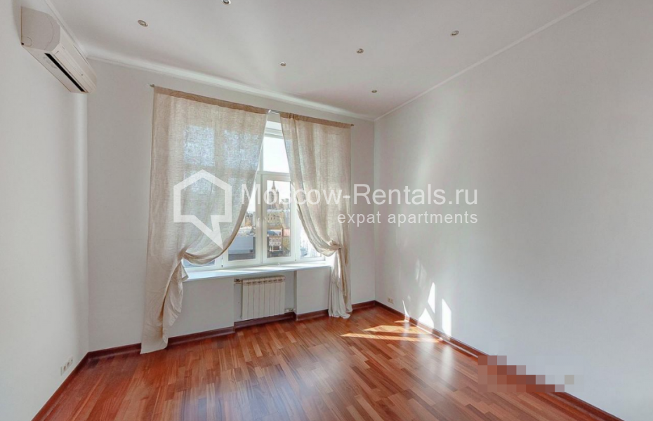 Photo #14 5-room (4 BR) apartment for <a href="http://moscow-rentals.ru/en/articles/long-term-rent" target="_blank">a long-term</a> rent
 in Russia, Moscow, M. Molchanovka str, 8С2
