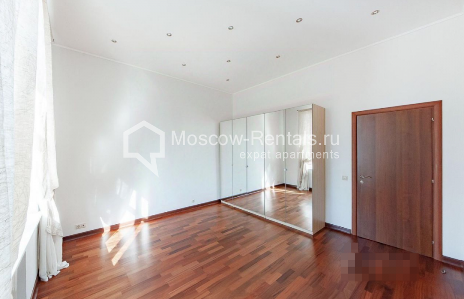Photo #15 5-room (4 BR) apartment for <a href="http://moscow-rentals.ru/en/articles/long-term-rent" target="_blank">a long-term</a> rent
 in Russia, Moscow, M. Molchanovka str, 8С2