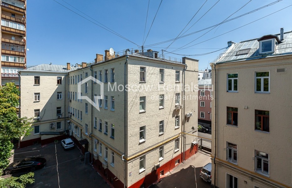 Photo #22 5-room (4 BR) apartment for <a href="http://moscow-rentals.ru/en/articles/long-term-rent" target="_blank">a long-term</a> rent
 in Russia, Moscow, Bogoslovskyi lane, 8/15С1