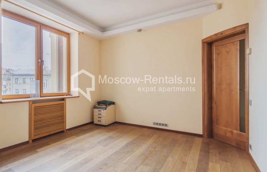 Photo #6 5-room (4 BR) apartment for <a href="http://moscow-rentals.ru/en/articles/long-term-rent" target="_blank">a long-term</a> rent
 in Russia, Moscow, Plushikha str, 22