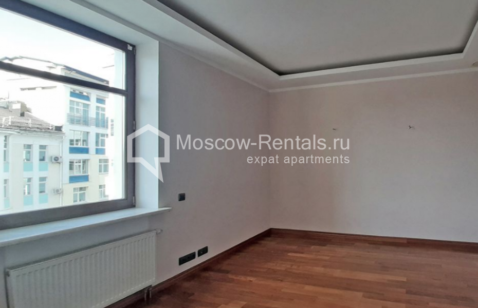 Photo #10 4-room (3 BR) apartment for <a href="http://moscow-rentals.ru/en/articles/long-term-rent" target="_blank">a long-term</a> rent
 in Russia, Moscow, B. Golovin lane, 2