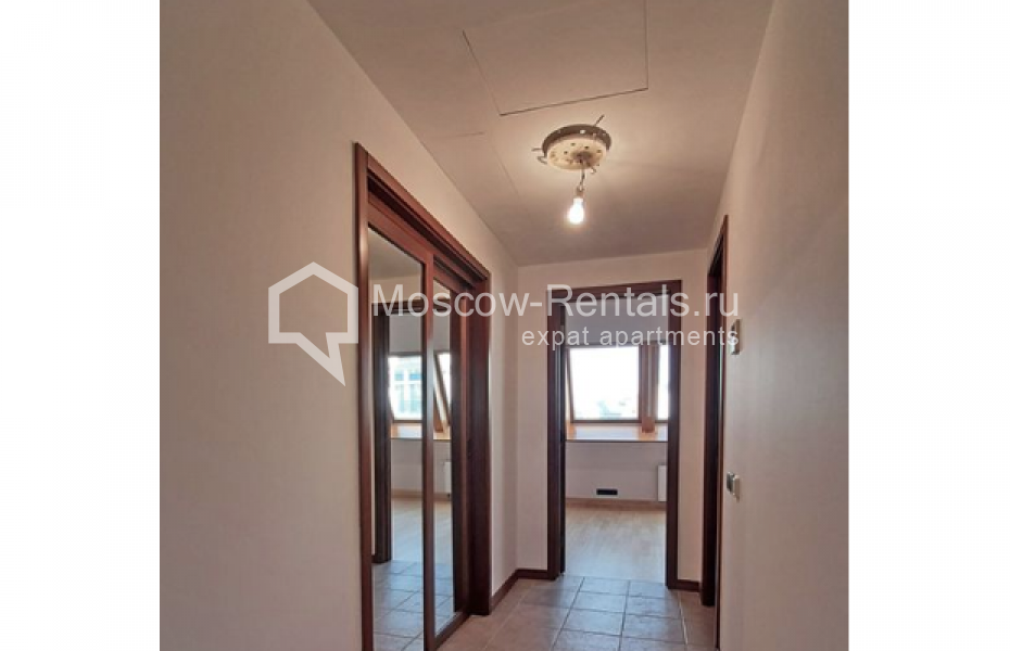 Photo #11 4-room (3 BR) apartment for <a href="http://moscow-rentals.ru/en/articles/long-term-rent" target="_blank">a long-term</a> rent
 in Russia, Moscow, B. Golovin lane, 2