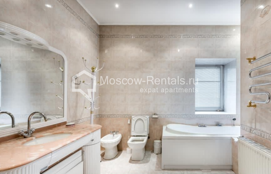 Photo #18 5-room (4 BR) apartment for <a href="http://moscow-rentals.ru/en/articles/long-term-rent" target="_blank">a long-term</a> rent
 in Russia, Moscow, 2nd Obydenskyi lane, 11