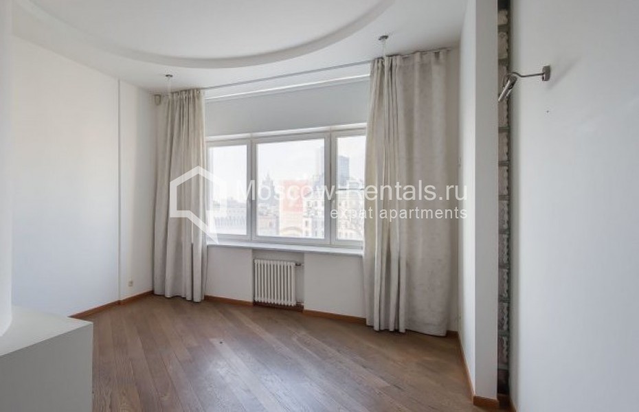 Photo #6 5-room (4 BR) apartment for <a href="http://moscow-rentals.ru/en/articles/long-term-rent" target="_blank">a long-term</a> rent
 in Russia, Moscow, Kalashnyi lane, 4