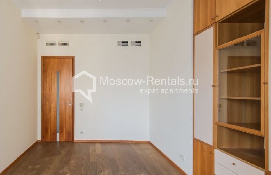 Photo #11 5-room (4 BR) apartment for <a href="http://moscow-rentals.ru/en/articles/long-term-rent" target="_blank">a long-term</a> rent
 in Russia, Moscow, Kalashnyi lane, 4