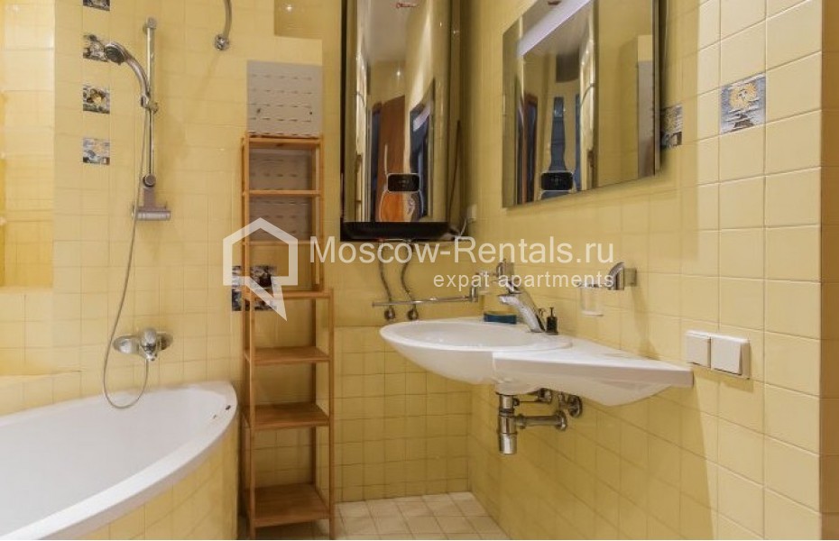 Photo #13 5-room (4 BR) apartment for <a href="http://moscow-rentals.ru/en/articles/long-term-rent" target="_blank">a long-term</a> rent
 in Russia, Moscow, Kalashnyi lane, 4