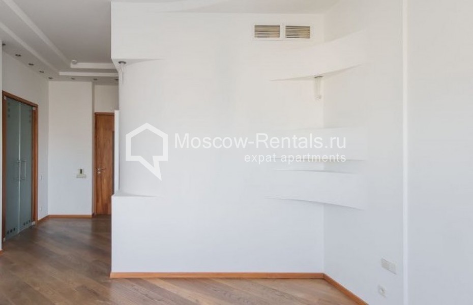 Photo #7 5-room (4 BR) apartment for <a href="http://moscow-rentals.ru/en/articles/long-term-rent" target="_blank">a long-term</a> rent
 in Russia, Moscow, Kalashnyi lane, 4