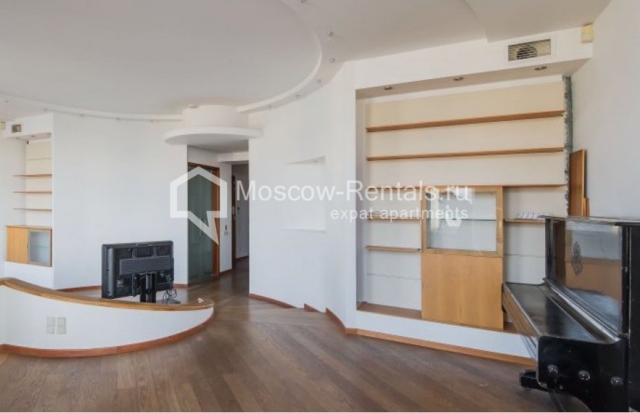 Photo #5 5-room (4 BR) apartment for <a href="http://moscow-rentals.ru/en/articles/long-term-rent" target="_blank">a long-term</a> rent
 in Russia, Moscow, Kalashnyi lane, 4