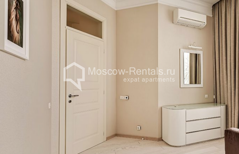 Photo #14 5-room (4 BR) apartment for <a href="http://moscow-rentals.ru/en/articles/long-term-rent" target="_blank">a long-term</a> rent
 in Russia, Moscow, B. Znamenskyi lane, 4