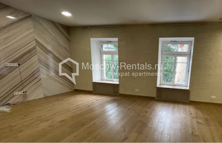 Photo #1 5-room (4 BR) apartment for <a href="http://moscow-rentals.ru/en/articles/long-term-rent" target="_blank">a long-term</a> rent
 in Russia, Moscow, Filippovskyi lane, 9