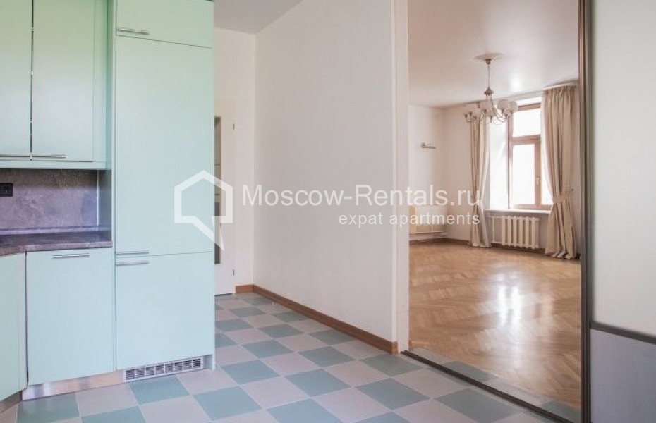 Photo #4 5-room (4 BR) apartment for <a href="http://moscow-rentals.ru/en/articles/long-term-rent" target="_blank">a long-term</a> rent
 in Russia, Moscow, B. Afanasievskyi lane, 41