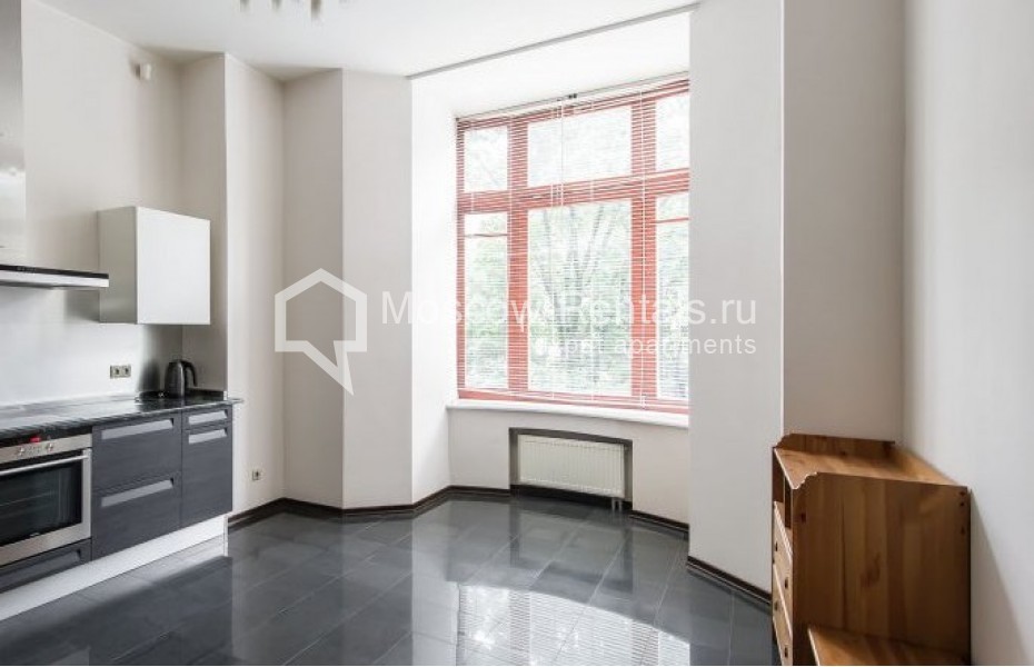 Photo #10 4-room (3 BR) apartment for <a href="http://moscow-rentals.ru/en/articles/long-term-rent" target="_blank">a long-term</a> rent
 in Russia, Moscow, Gogolevskyi blv, 29