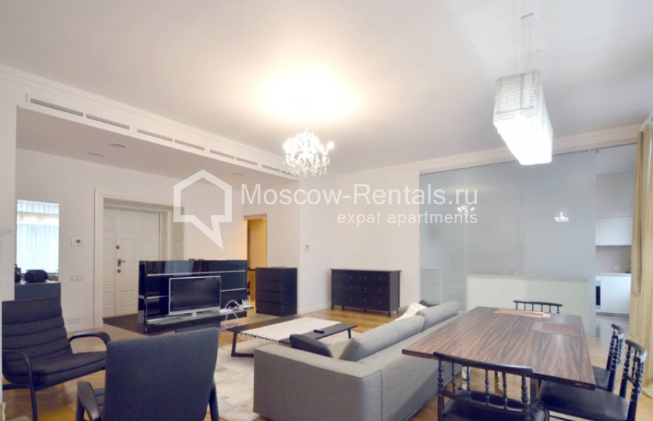 Photo #8 4-room (3 BR) apartment for <a href="http://moscow-rentals.ru/en/articles/long-term-rent" target="_blank">a long-term</a> rent
 in Russia, Moscow, B. Levshinskyi lane, 11
