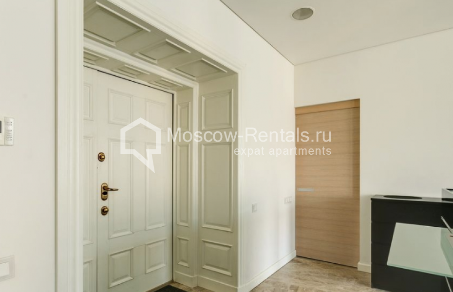 Photo #12 4-room (3 BR) apartment for <a href="http://moscow-rentals.ru/en/articles/long-term-rent" target="_blank">a long-term</a> rent
 in Russia, Moscow, B. Levshinskyi lane, 11