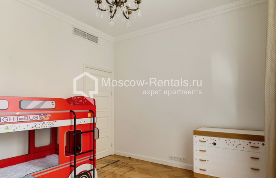 Photo #20 4-room (3 BR) apartment for <a href="http://moscow-rentals.ru/en/articles/long-term-rent" target="_blank">a long-term</a> rent
 in Russia, Moscow, B. Levshinskyi lane, 11